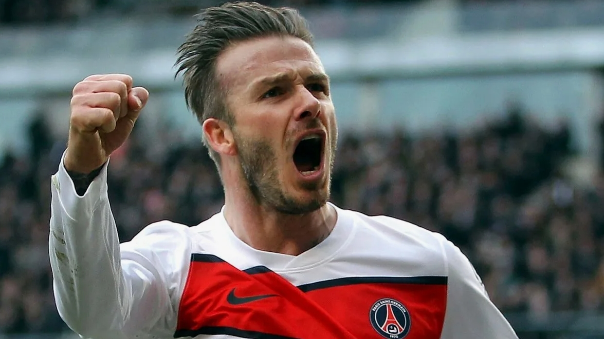 David Beckham je jedním z nejzářivějších a nejúspěšnějších fotbalistů historie, který se dokázal proměnit