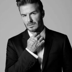 Od fotbalové legendy k obchodnímu impériu: jak se David Beckham stal úspěšným podnikatelem a vybudoval silnou značku mimo sport.